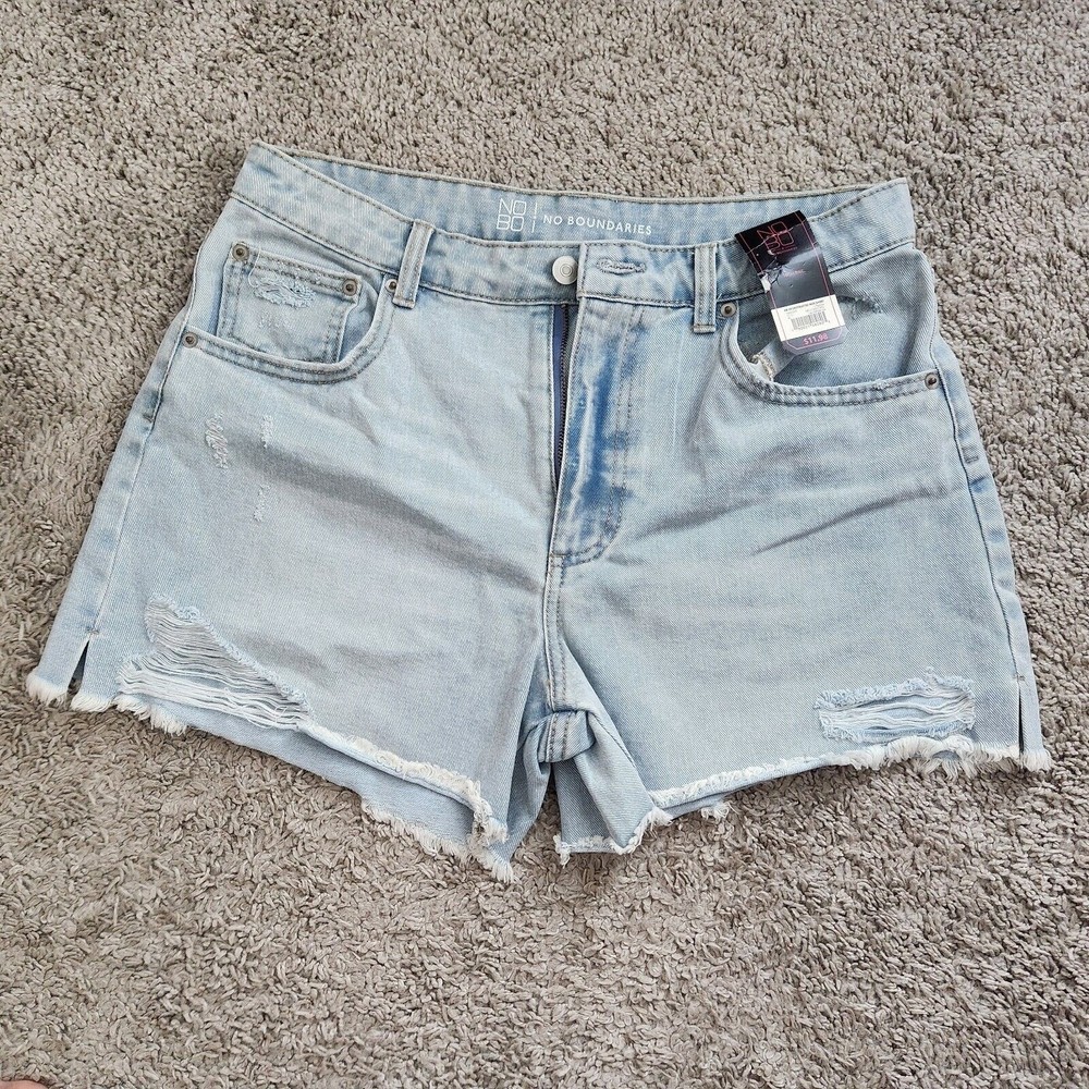 No Boundaries Womens Size 11 30 x 40 Destructed Midi Shorts Light Wash Juniors